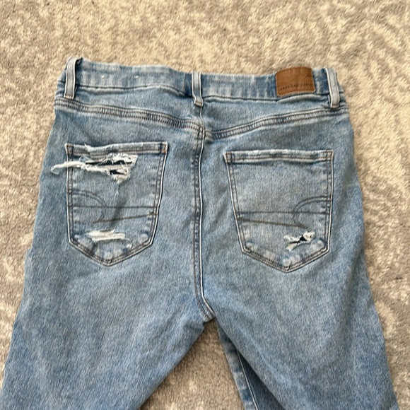 American Eagle Jeans/Jeggings - Picture 2 of 4